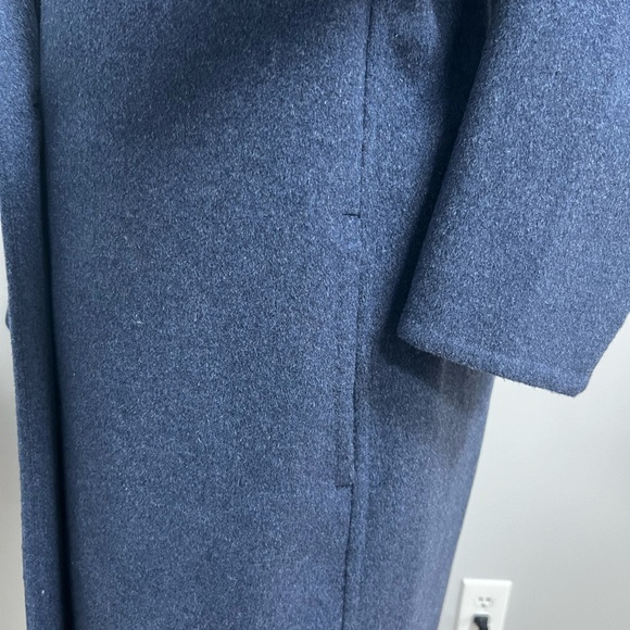 New Vince Wool Navy Coat with one single concealed button elegant L - Picture 5 of 9